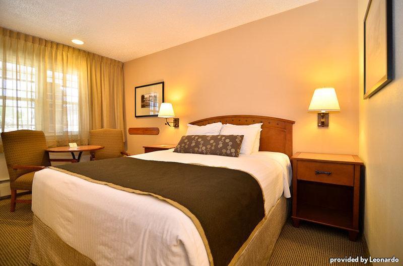 Best Western Pioneer Lusk Room photo